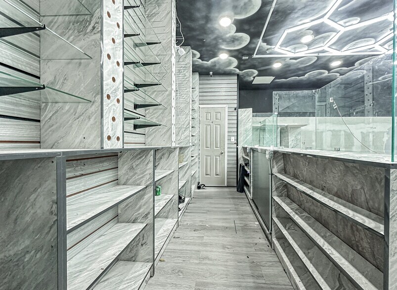 More Photos Of 400 E 64th St, New York Apartments For Lease