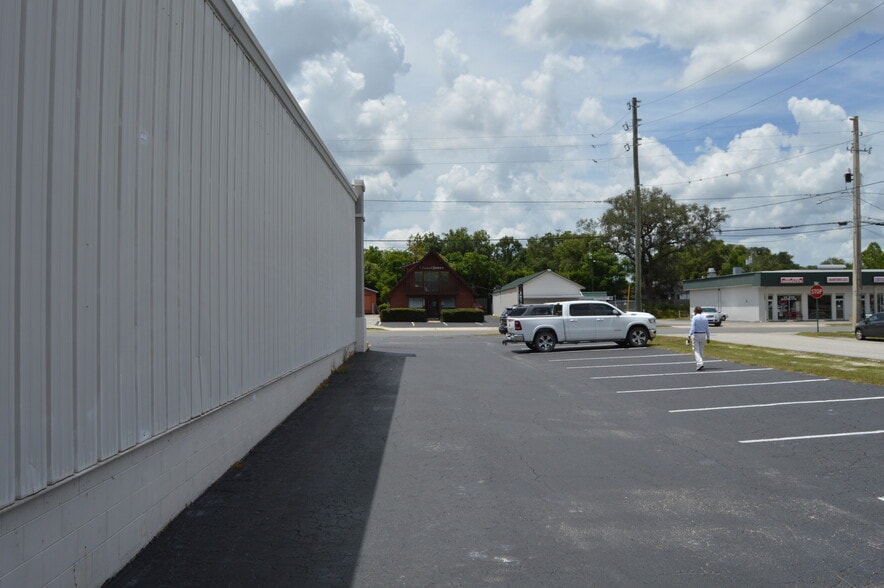 More Photos Of 20319 E Pennsylvania Ave, Dunnellon General Retail For Sale