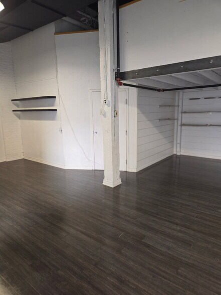 More Photos Of 258 Wallace Ave, Toronto Warehouse For Lease