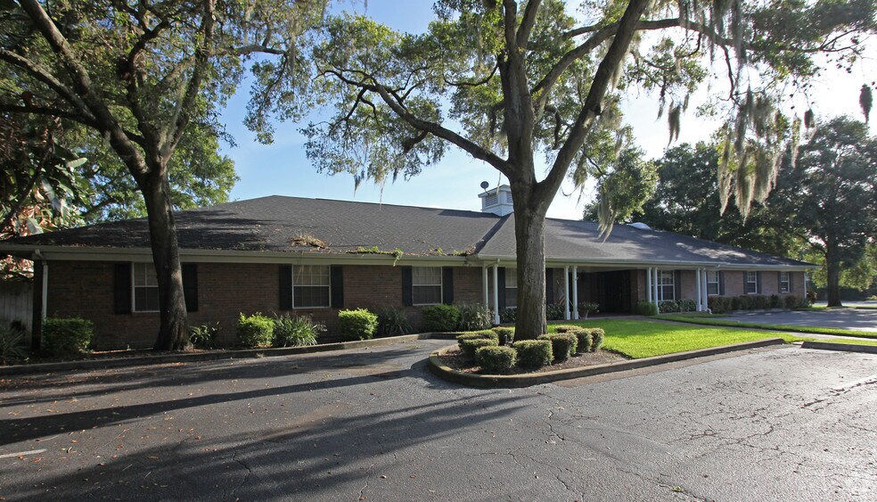 More Photos Of 1700 Dr. Martin Luther King, Jr. St N, Saint Petersburg Medical For Sale
