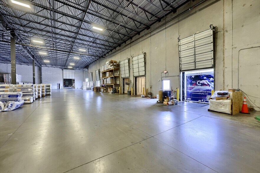 More Photos Of 22 Blackhawk Ln, Elizabethtown Distribution For Sale