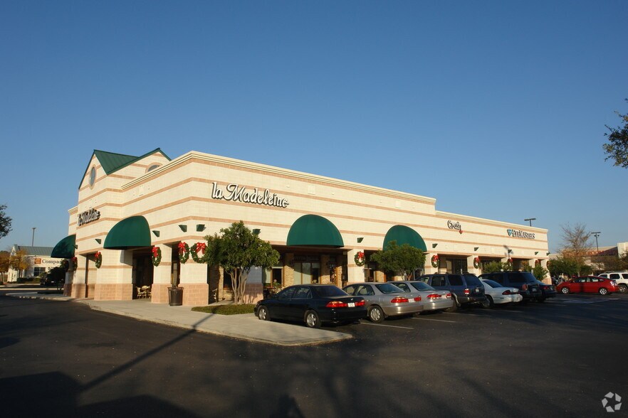 More Photos Of 18138 San Pedro Ave, San Antonio Unknown For Lease