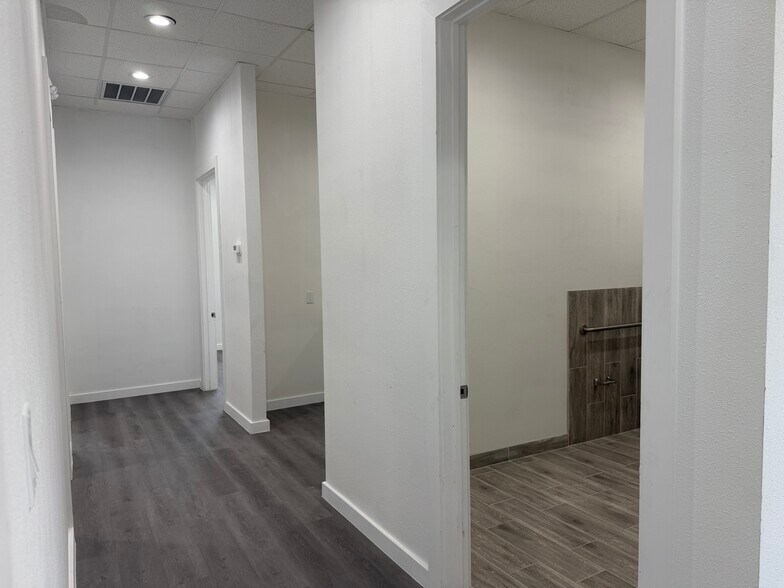More Photos Of 26621 Field Cook Rd, Katy Office For Lease