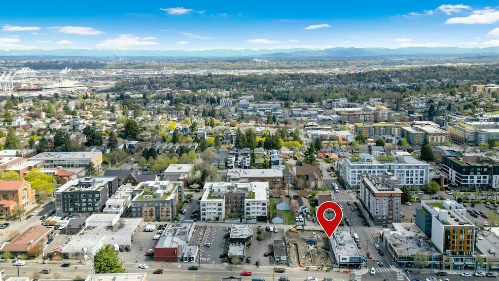 More Photos Of 4448 California Ave SW, Seattle Apartments For Lease