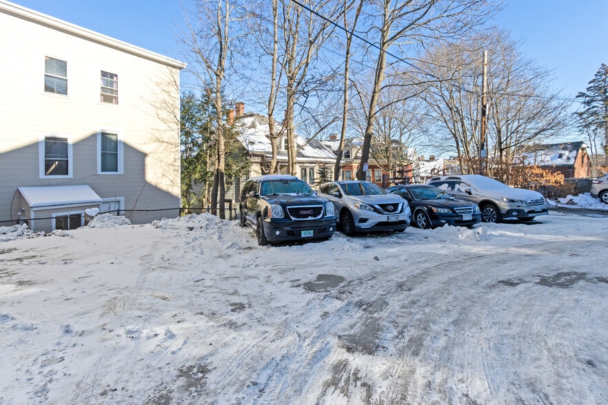 More Photos Of 779 Congress St, Portland Apartments For Sale