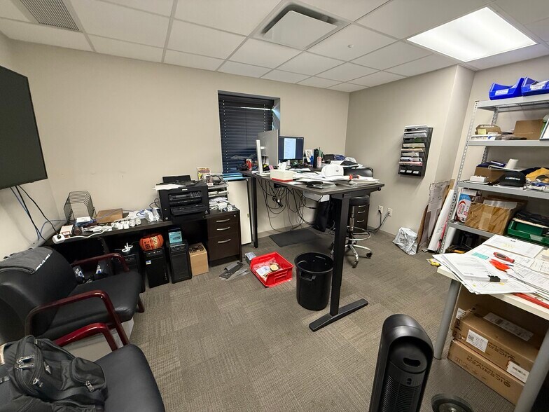 More Photos Of 12875 S Minuteman Dr, Draper Light Manufacturing For Lease