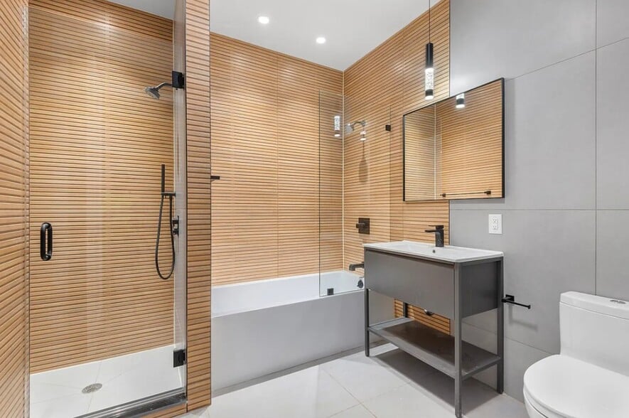 More Photos Of 15 Old Fulton St, Brooklyn Apartments For Sale