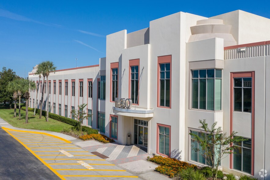 More Photos Of 1180 Celebration Blvd, Celebration Unknown For Lease