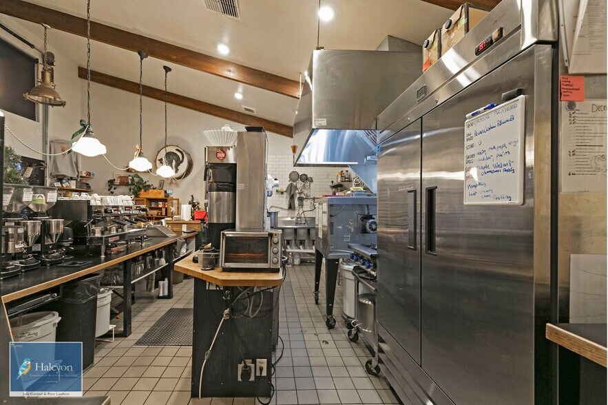 More Photos Of 600 South Ave W, Missoula General Retail For Sale