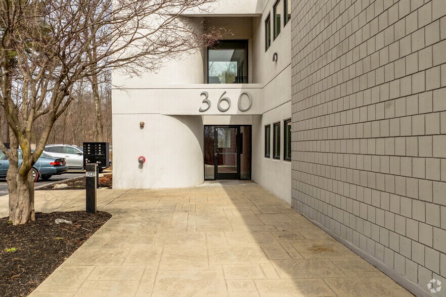 More Photos Of 360 Church St, Northborough Office For Sale
