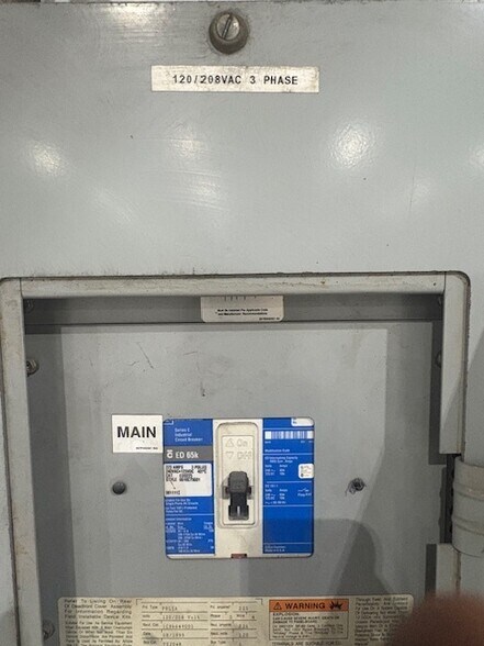 More Photos Of 1492 E Grand River Ave, Williamston Warehouse For Lease