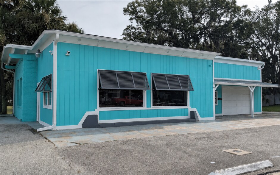 More Photos Of 108 N State St, Bunnell Freestanding For Sale