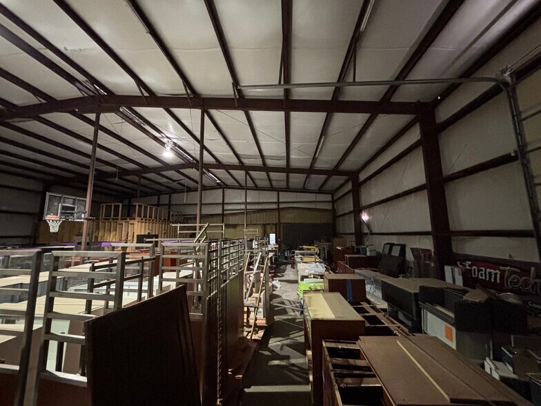 More Photos Of 10101 Highway 87, Lubbock Warehouse For Sale