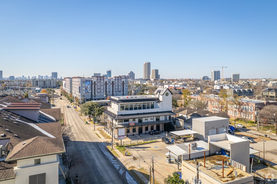 More Photos Of 138 W Gray St, Houston Office For Lease