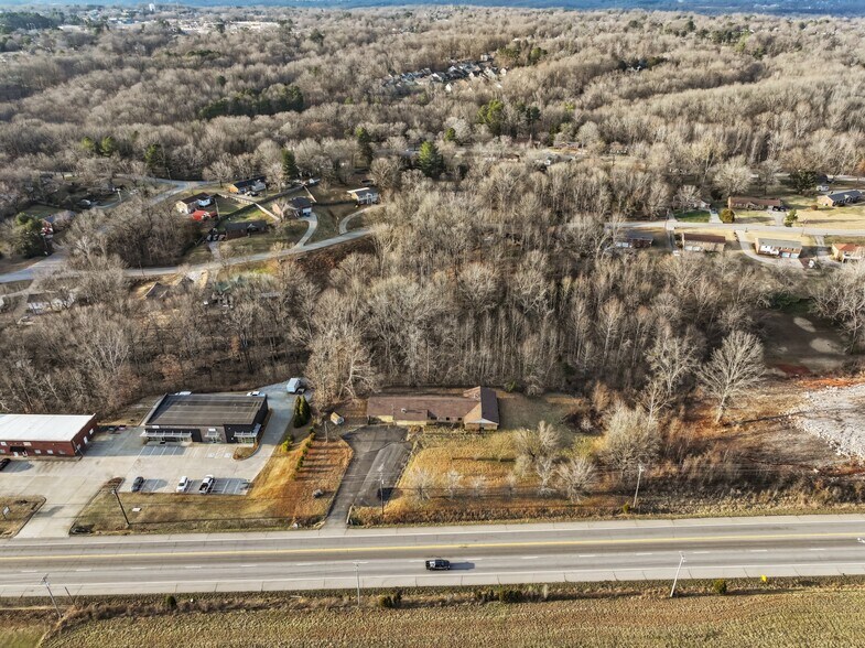 More Photos Of 2425 Highway 41A Byp, Clarksville Light Distribution For Sale