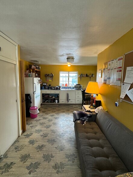 More Photos Of 455 W 1st Ave, Eugene Freestanding For Sale