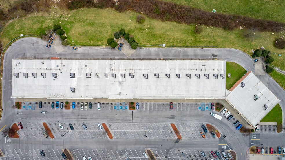 More Photos Of 480 Greenway View Dr, Chattanooga Storefront For Lease