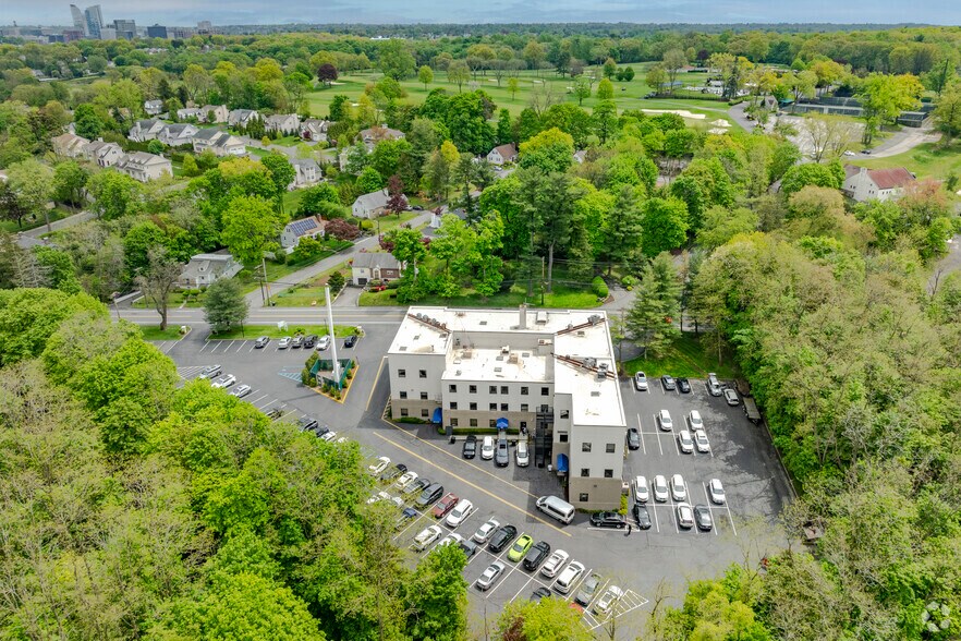 More Photos Of 280 Dobbs Ferry Rd, White Plains Medical For Lease