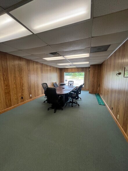 More Photos Of 2730 Lexington Ave, Mansfield Office For Lease