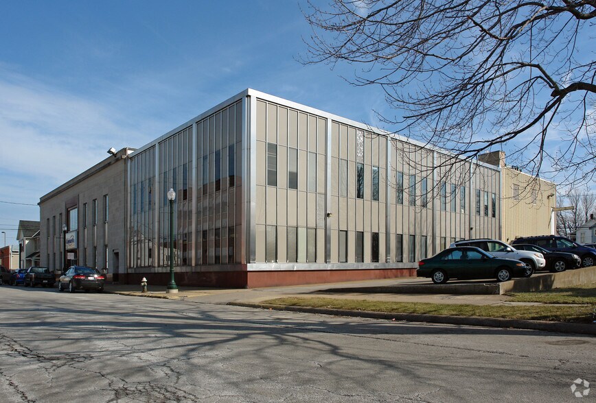 More Photos Of 203 W 9th St, Lorain Office For Sale