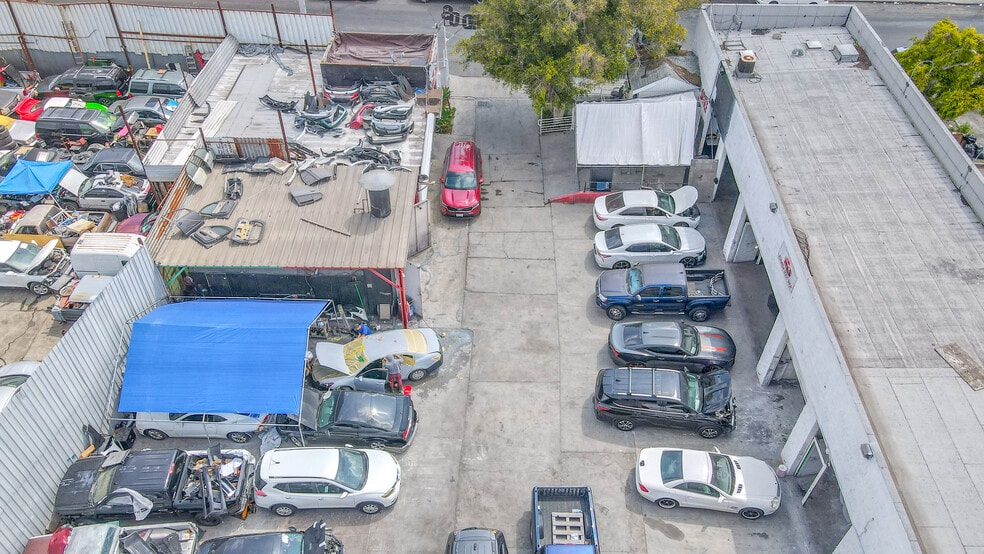 More Photos Of 4511-4527 Staunton Ave, Los Angeles Service For Sale