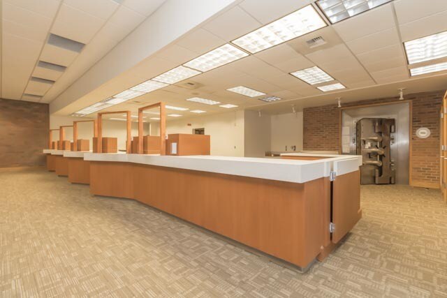 More Photos Of 2602 6th St, Bremerton Storefront Retail Office For Sale