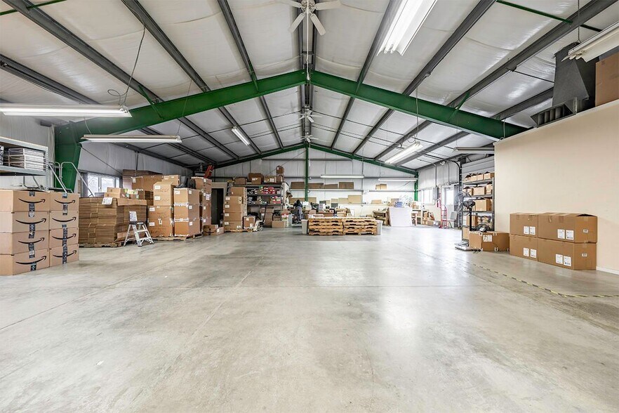 Primary Photo Of 425 Applegate Way, Ashland Industrial For Lease