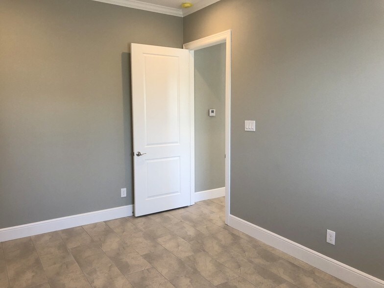 More Photos Of 18510 Green Land Way, Houston Medical For Lease