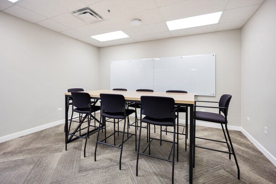 More Photos Of 1256 Waterford Dr, Aurora Medical For Sale