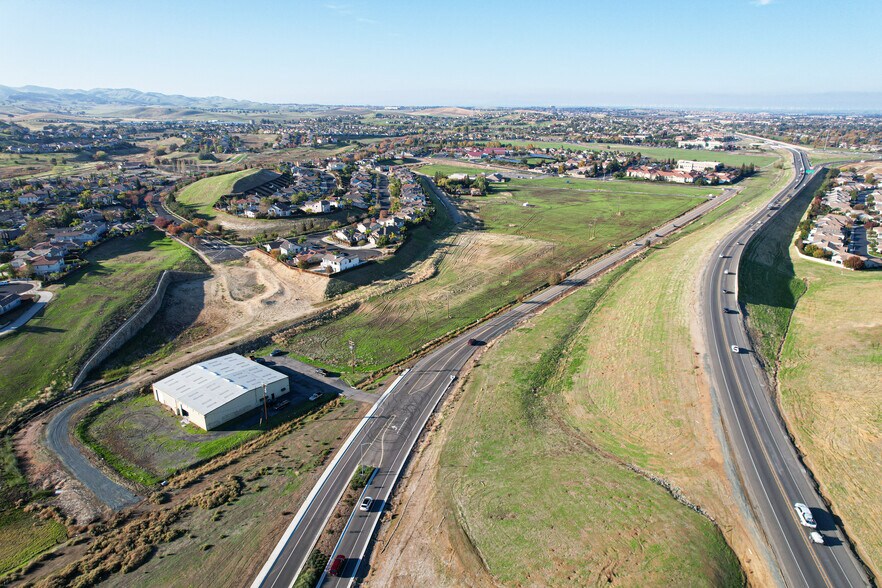 More Photos Of 730 Concord Ave, Brentwood Warehouse For Sale