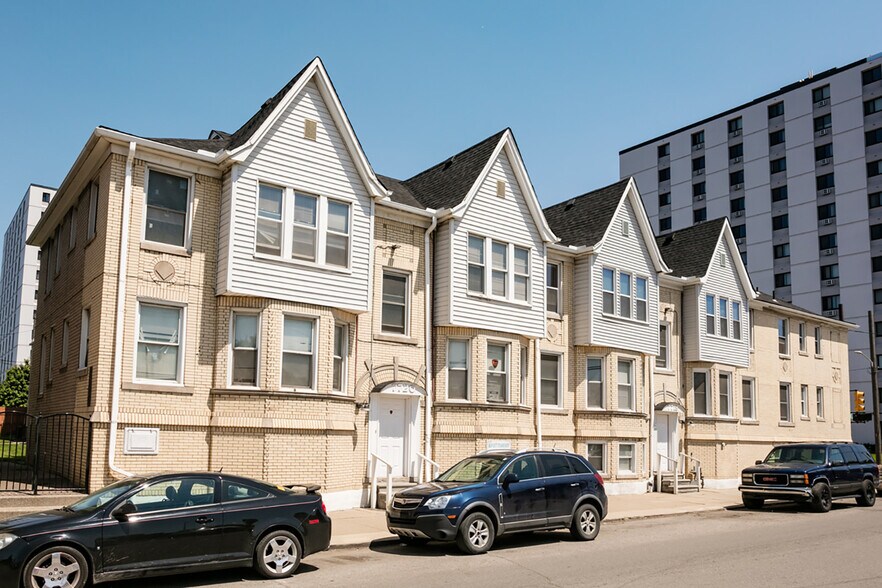 More Photos Of 7720 Pitt St, Detroit Apartments For Sale