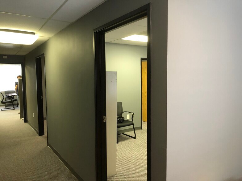 More Photos Of 271 US Highway 46, Fairfield Office For Lease