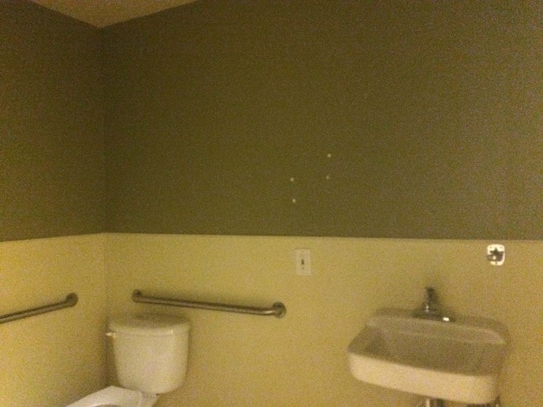 More Photos Of 4315 N Rancho Dr, Las Vegas Loft Creative Space For Lease