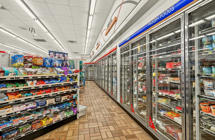 More Photos Of 1103 4th St S, Cannon Falls Truck Stop For Sale