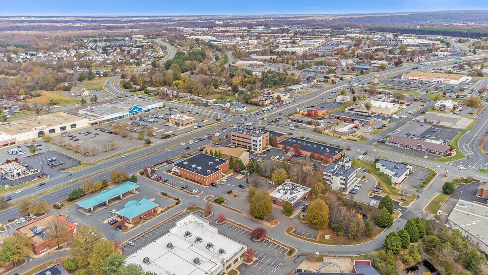 More Photos Of 3516 Plank Rd, Fredericksburg Office For Lease