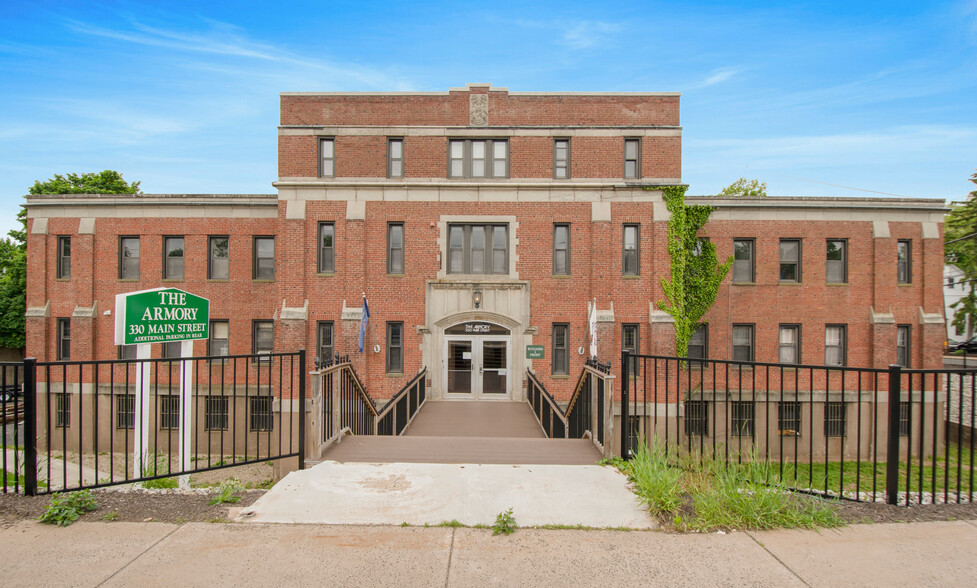 Primary Photo Of 330 Main St, Manchester Loft Creative Space For Sale