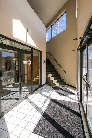 More Photos Of 555 3rd Ave NW, Hutchinson Office For Sale