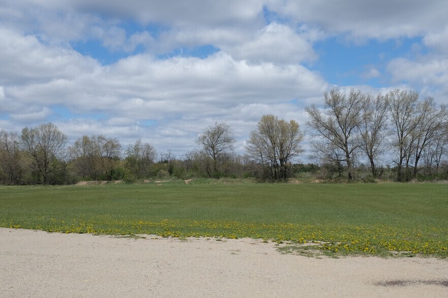More Photos Of 1975 Spindt Dr, Waupaca Industrial For Sale