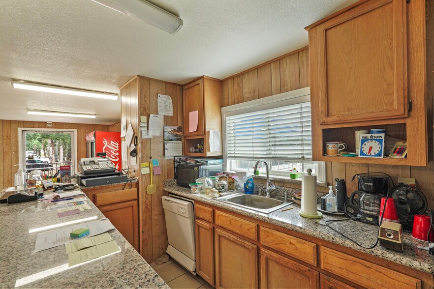 More Photos Of 1400 Old Levee rd, Walnut Grove Land For Sale