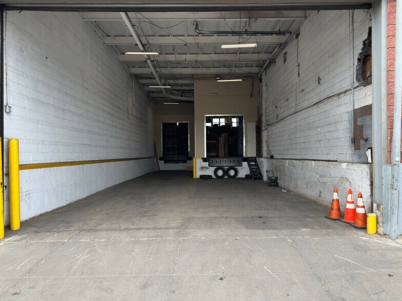 More Photos Of 104-20 Dunkirk St, Jamaica Warehouse For Sale