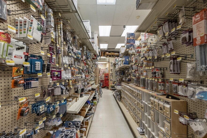 More Photos Of 314 Broadway, Lynn Storefront For Sale