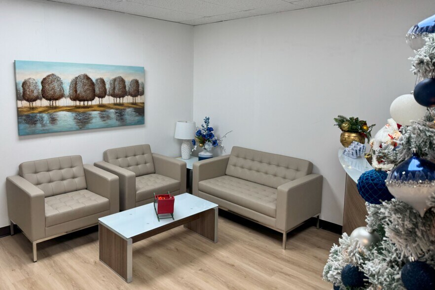 More Photos Of 400 Chisholm Pl, Plano Office For Lease