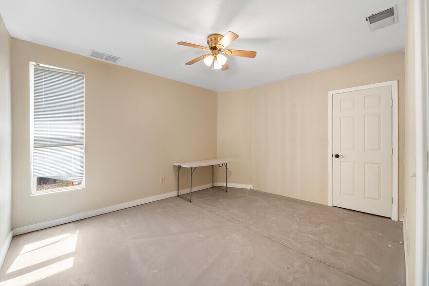 More Photos Of 473 Highway W, Eldon Storefront Retail Residential For Sale