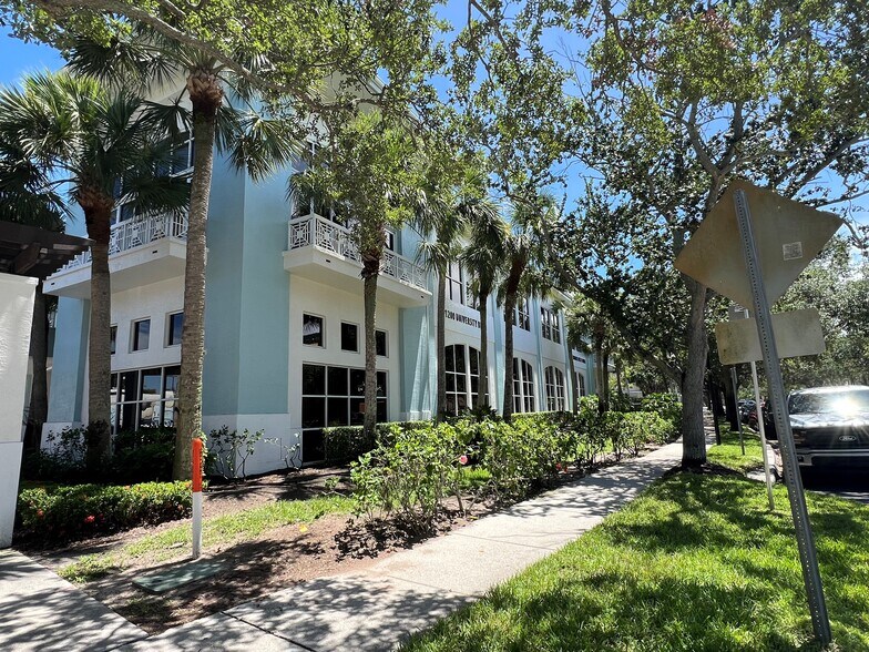 More Photos Of 1200 University Blvd, Jupiter Medical For Lease