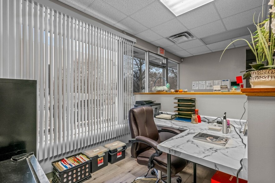 More Photos Of 1774 S Grant Ave, Springfield General Retail For Sale