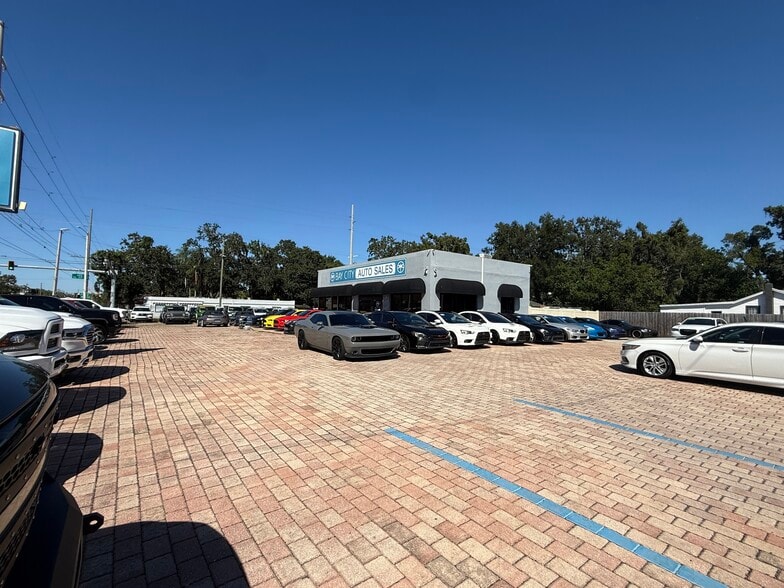 More Photos Of 13001 N Florida Ave, Tampa General Retail For Lease