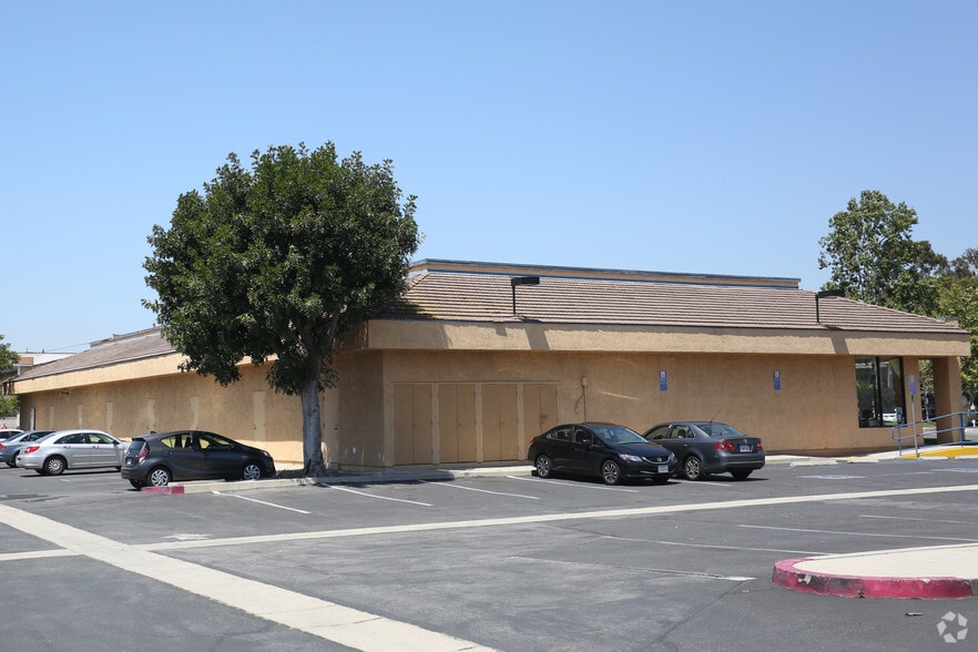 More Photos Of 4272-4390 Katella Ave, Los Alamitos Unknown For Lease