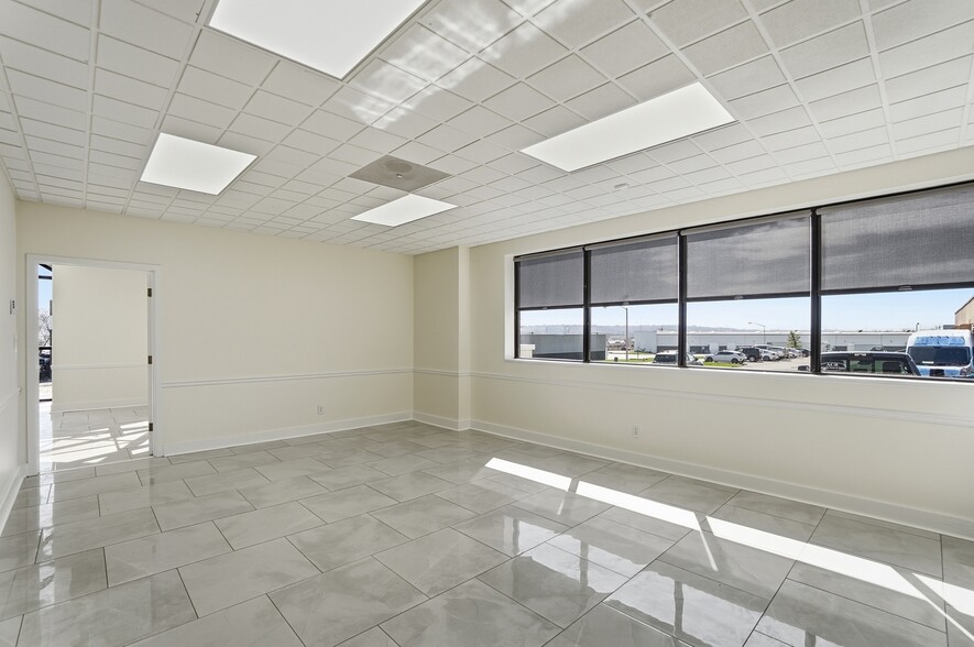 More Photos Of 1550 Magnolia Dr, Cincinnati Warehouse For Lease