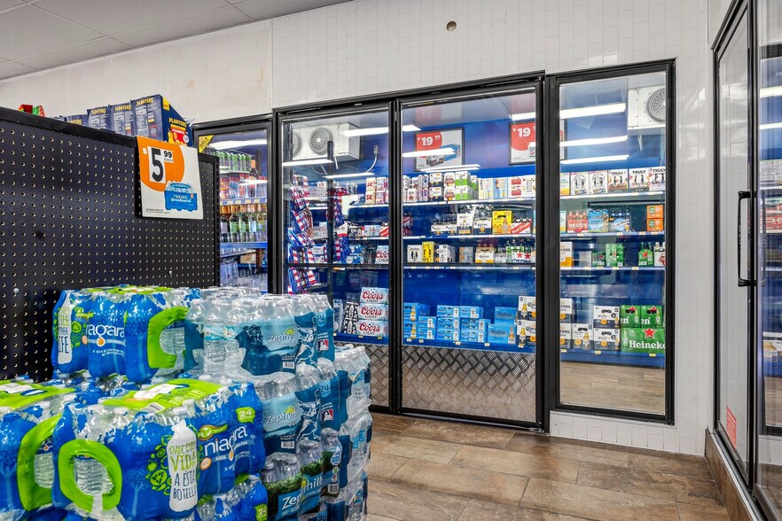 More Photos Of 2902 SW Port St Lucie Blvd, Port Saint Lucie Service Station For Sale