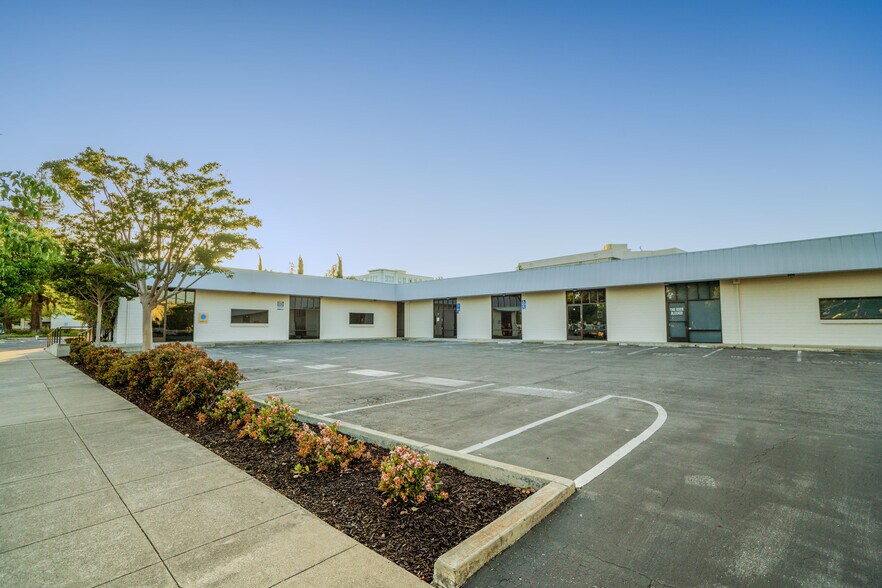 More Photos Of 1800 Broadway, Redwood City Office For Lease